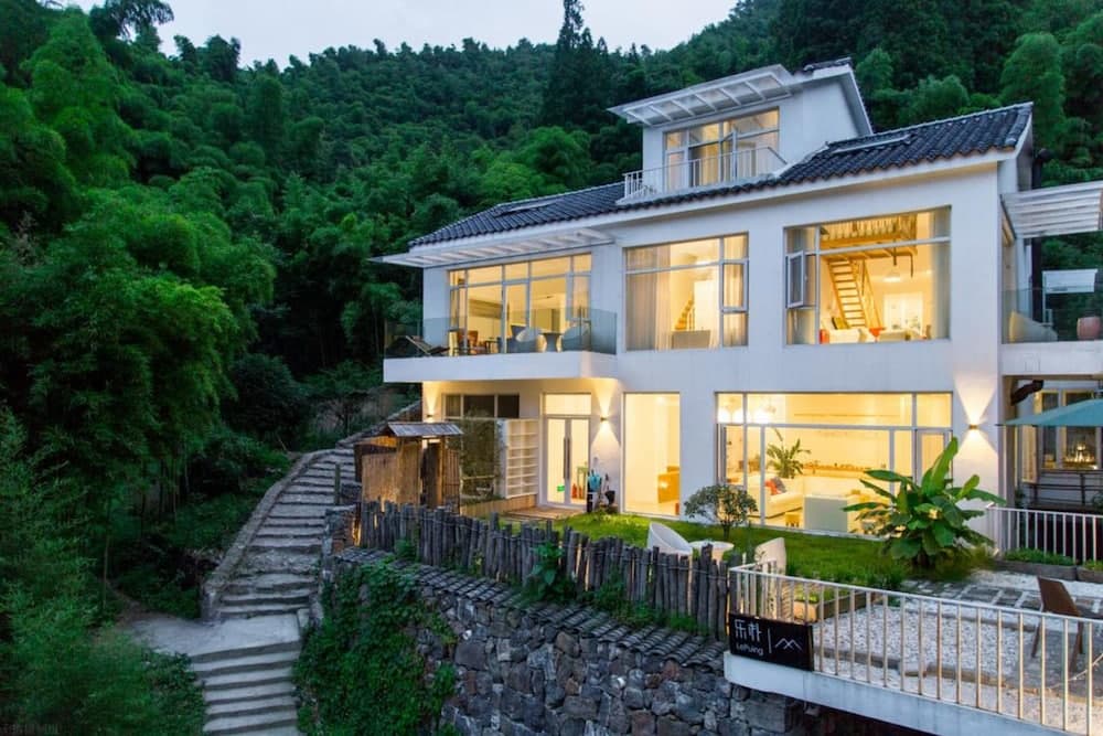 Hang Zhou Le Pu Shan Jing