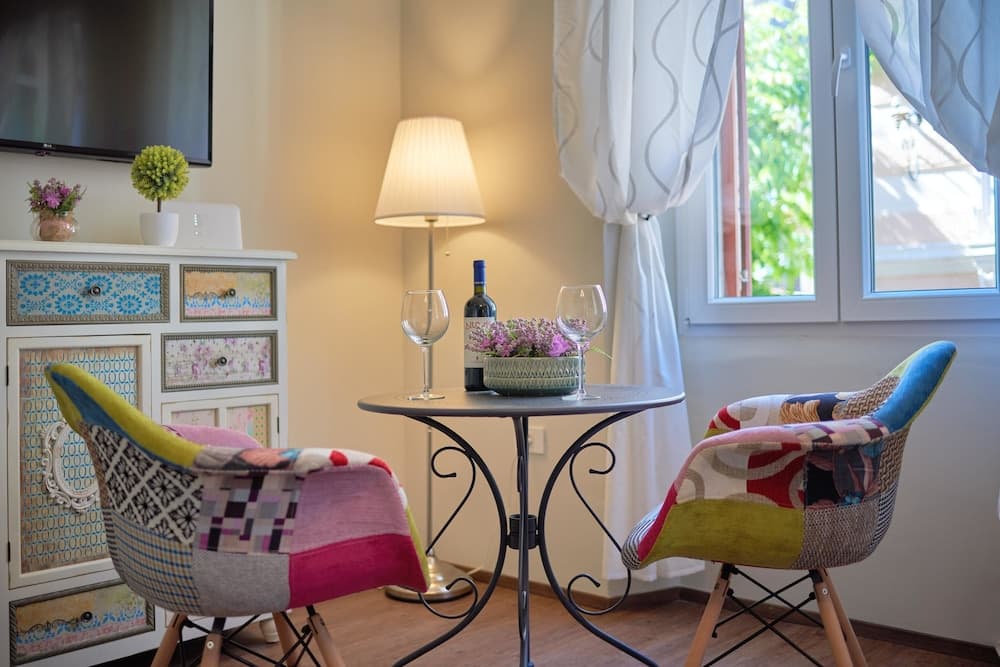 Old City Romantic Studios