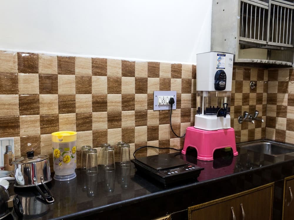 OYO 14061 Home Exotic 1BHK Khanyara Road