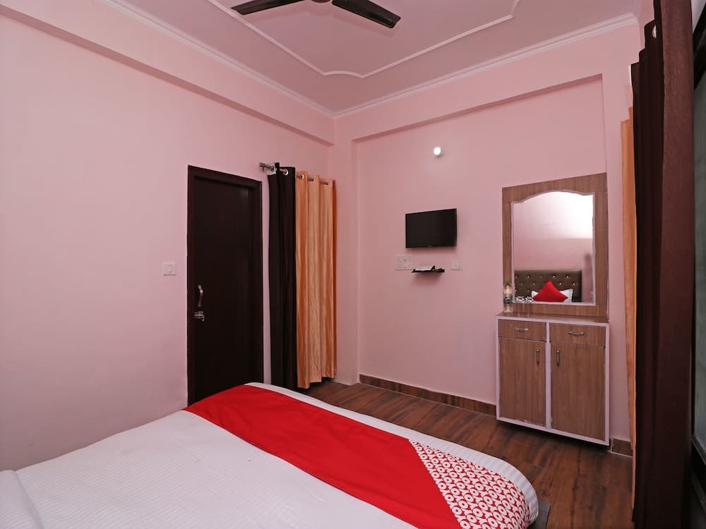 OYO 13756 Damyanty Residency & Resort