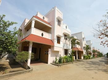 OYO 14091 Surabhi House Stays and Resorts