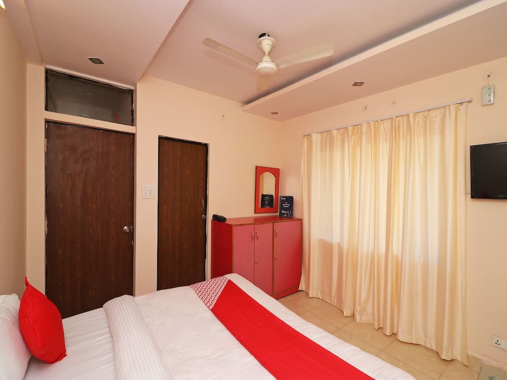 OYO 13884 Holiday Homes