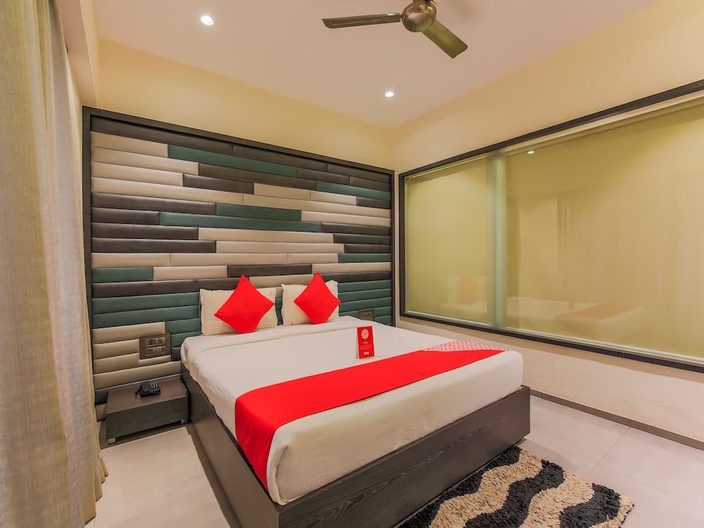 OYO 8039 Hotel Supreme Grande