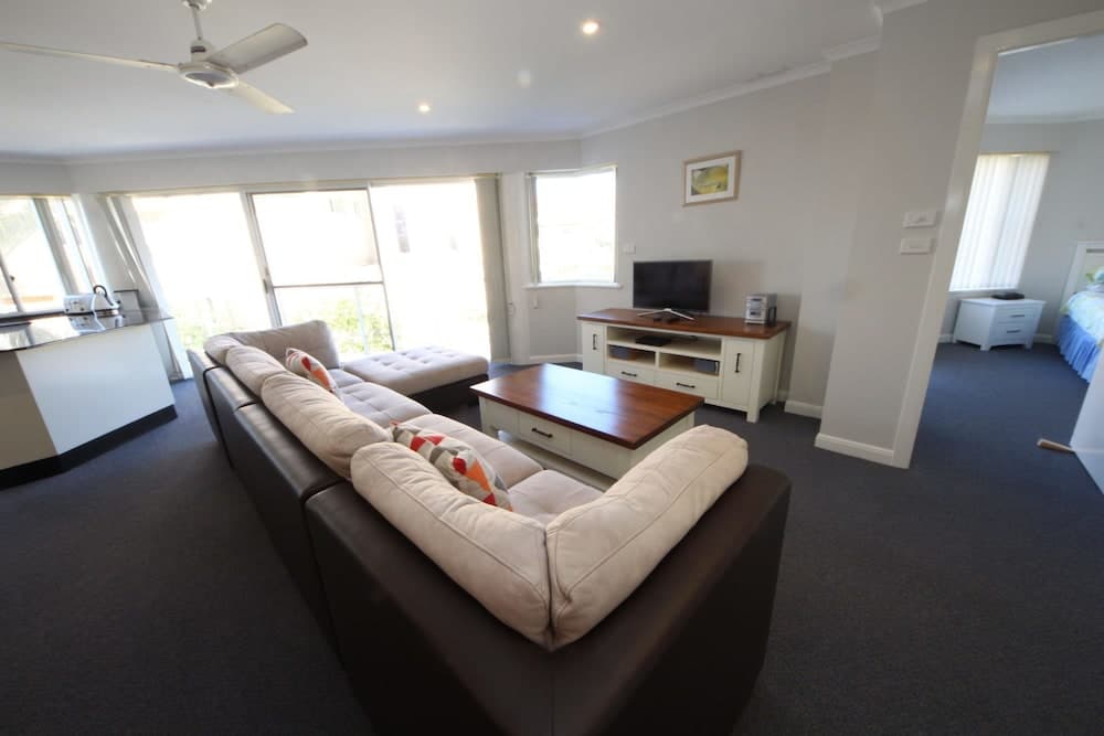 Ocean Shores Unit  11 at South West Rocks