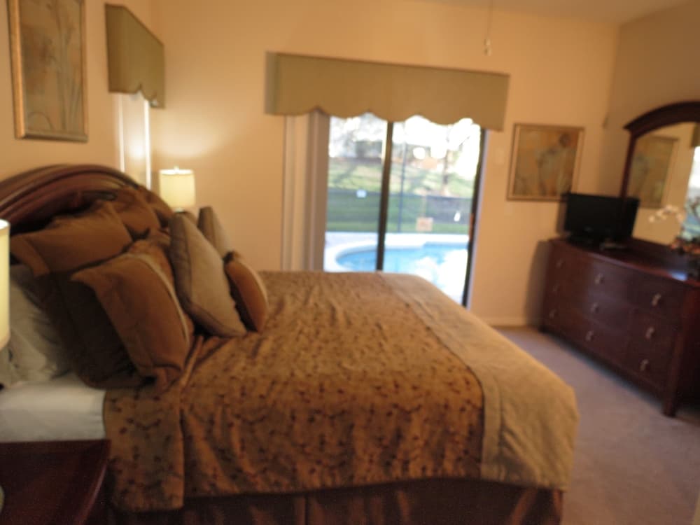 Formosa Gardens Area Pool Homes by SVV