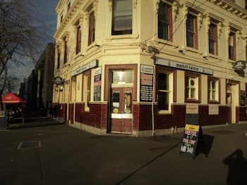 Market Tavern - Hostel and Bar