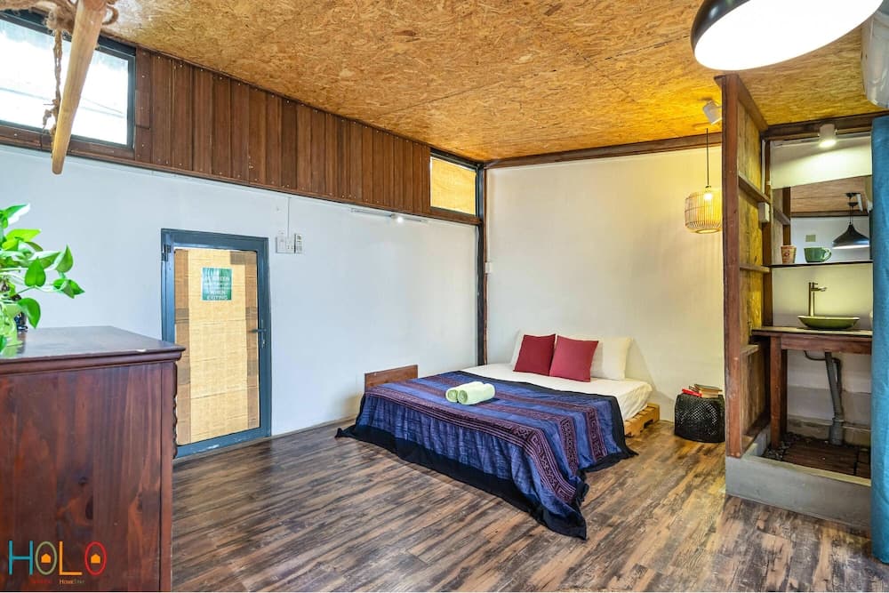 HoLo Opera Saigon Serviced HomeStay