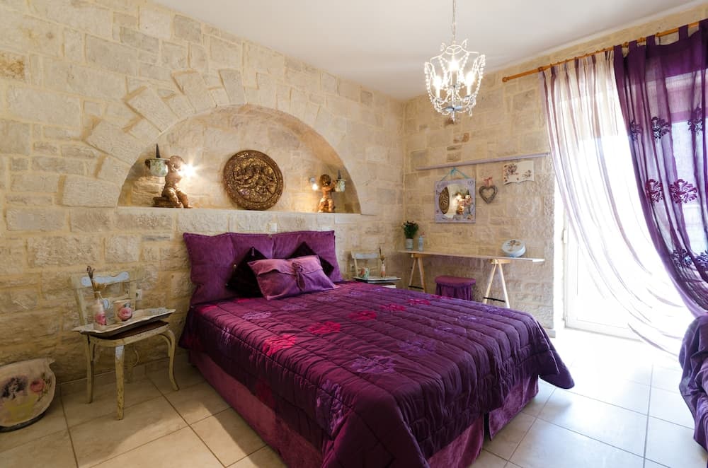 Skalani Stone Houses