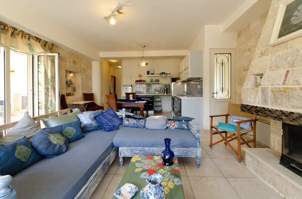 Skalani Stone Houses