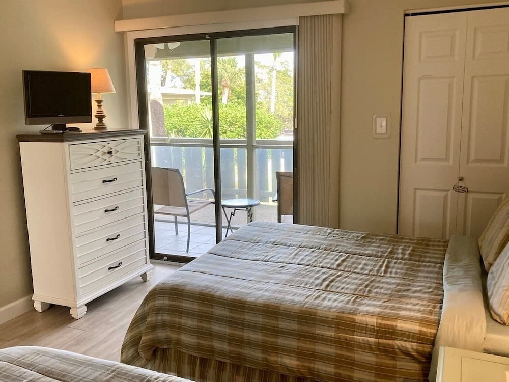 Westbay Point Moorings 214 2 Bedroom Condo by RedAwning