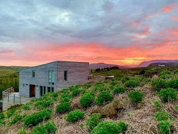 Designers Villa near Alafoss Waterfall
