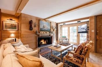 House Steps to Gondola and Vail Village by RedAwning