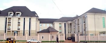 Ritz-Carinton Suites