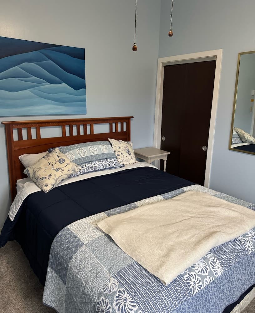 Briarcliff C_11 3 Bedroom Condo by RedAwning