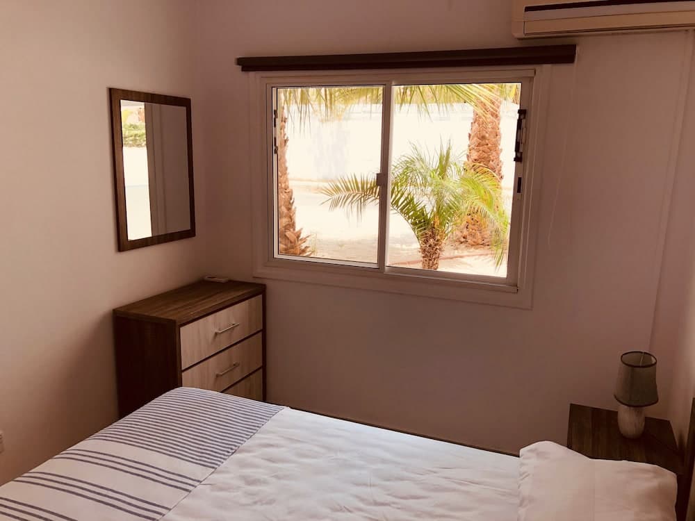 Long Beach Gardens 1