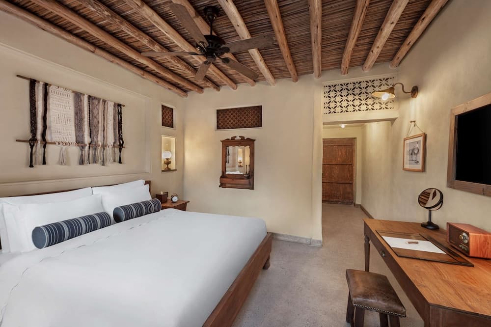 Al Seef Heritage Hotel Dubai, Curio Collection by Hilton