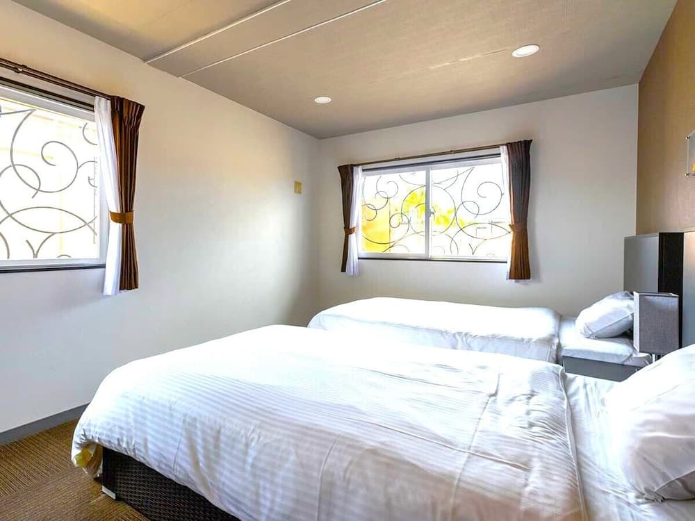 Ocean's Resort Villa Vorla