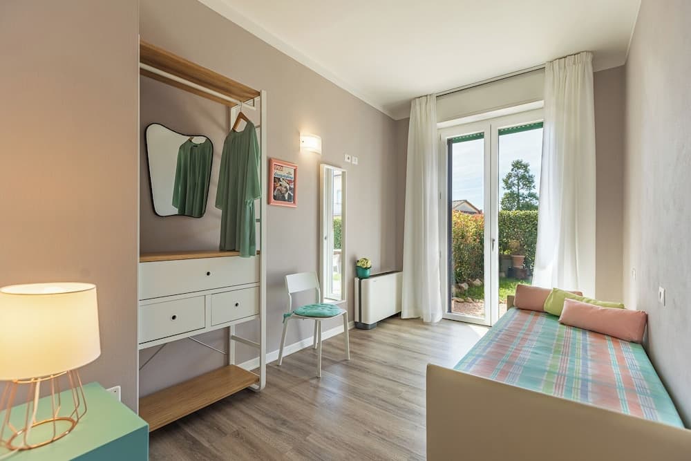 B & B La Cornice - Gina Room With Bathroom and Private Terrace