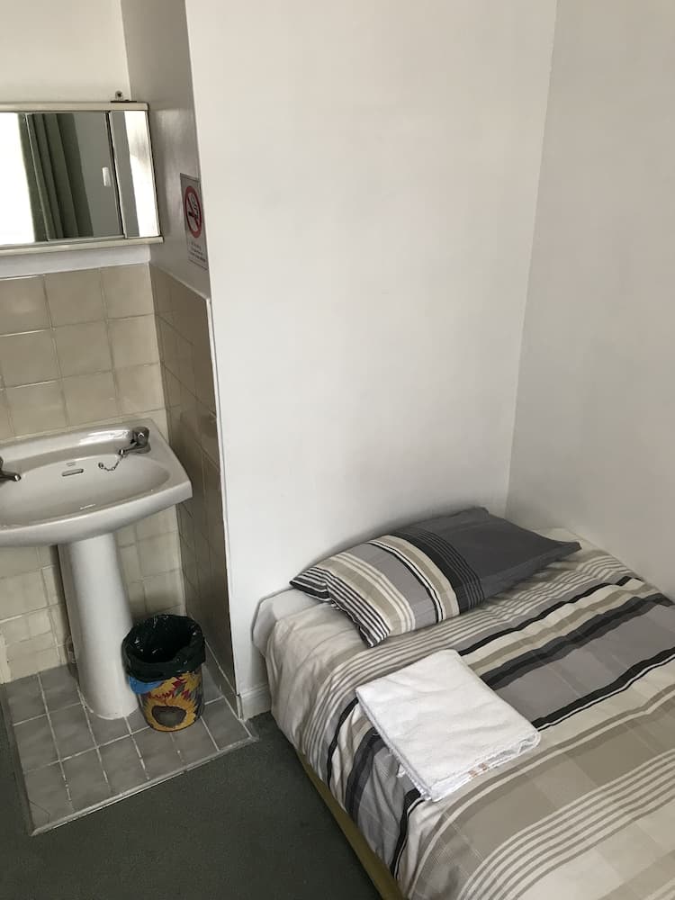 Gosfield House Hotel