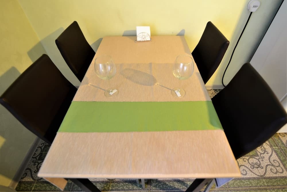 Megapolis Apartments on prospect Revolyutsii 9A