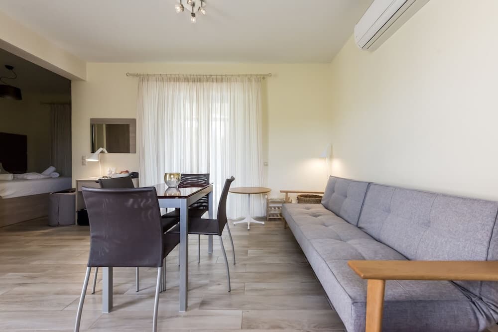 Sun, Sand & Seclusion - Artemis with Private Pool