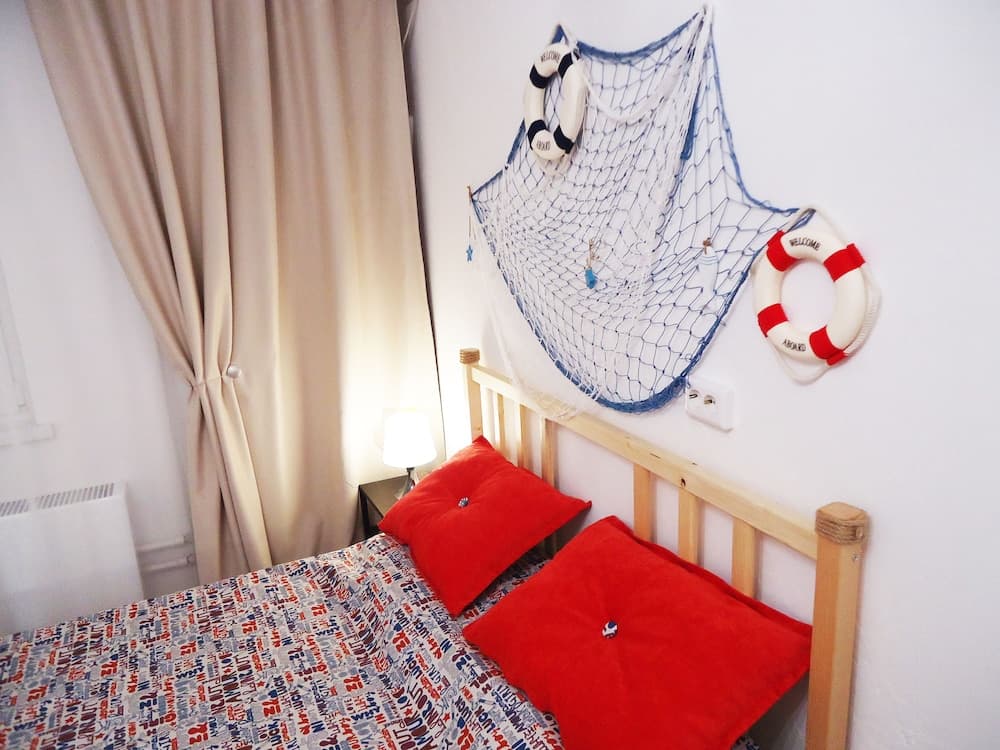 Apartments on Prospekt Dzerzhinskogo 238