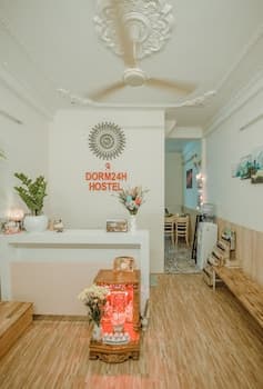 Dorm24H Hostel