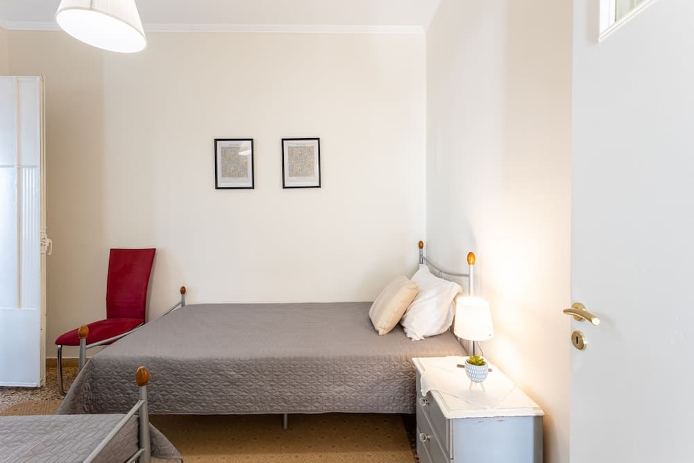 Sunset Serenity - Kardamili Seaside Getaway