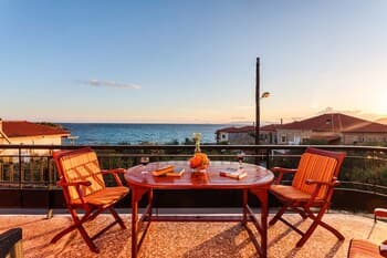 Sunset Serenity - Kardamili Seaside Getaway