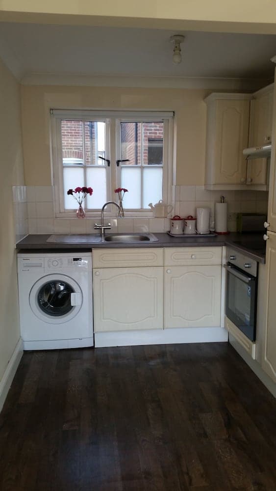 1 Sterling Court City Center