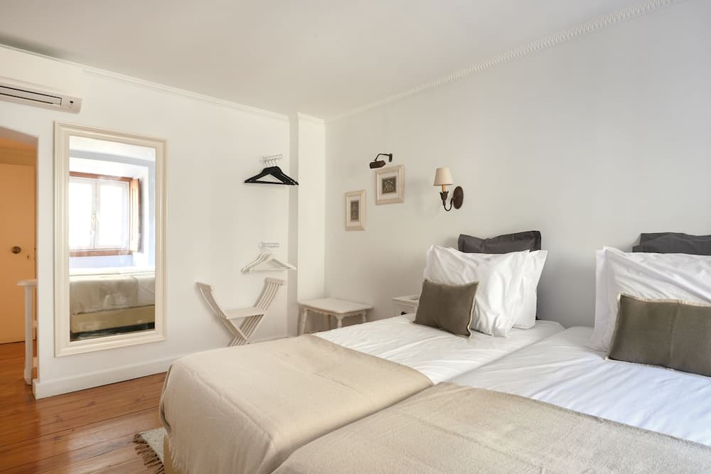 Casa do Mercado Lisboa by LX TALC