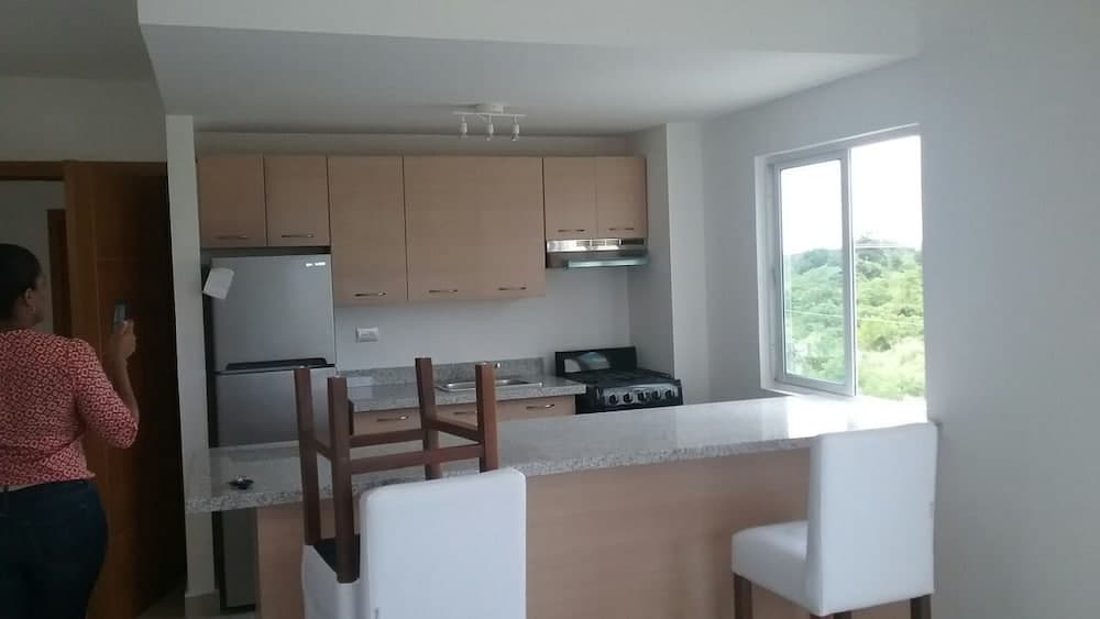 J&R Apartamento Serena Village