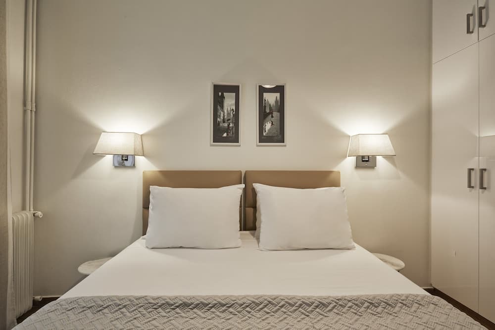 Cozy and Bright Apartment in Kolonaki