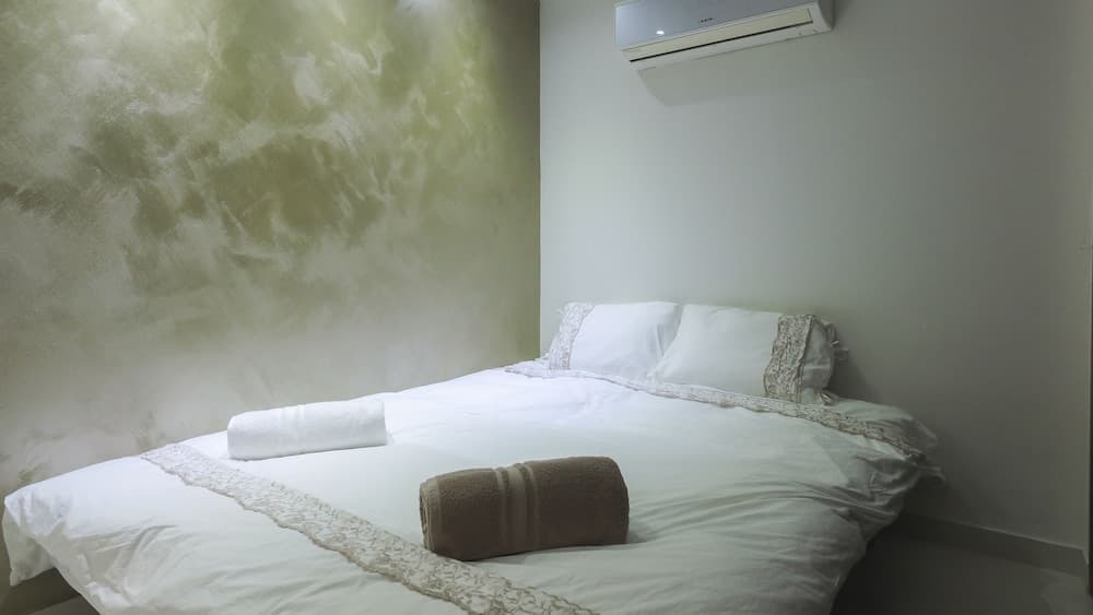 Luxury Suite By The Pool