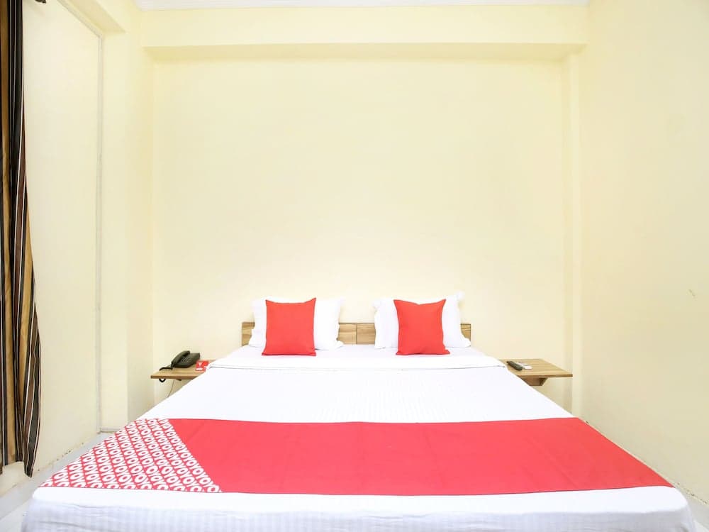 OYO 14823 Skyheights