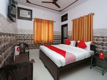 OYO 14920 NEELKANTH GUEST HOUSE