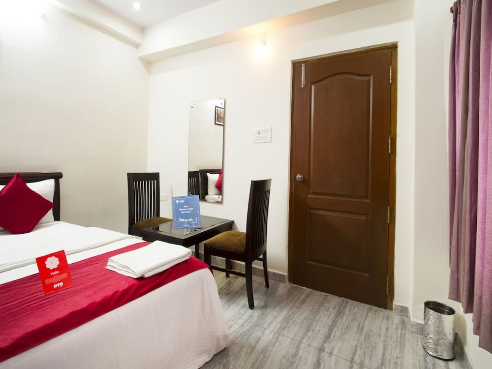 OYO 7322 near Apollo Hospital Jubilee Hills