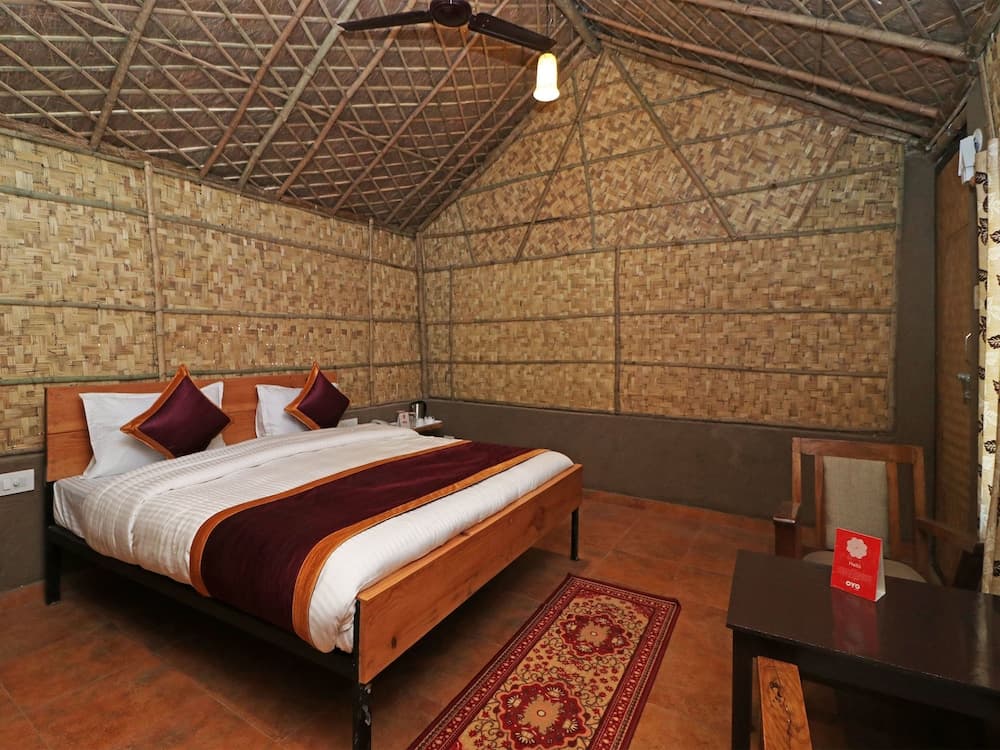 OYO 14607 The Gharonda Huts