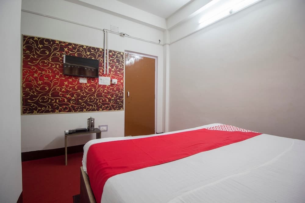 OYO 12992 Prince lodge