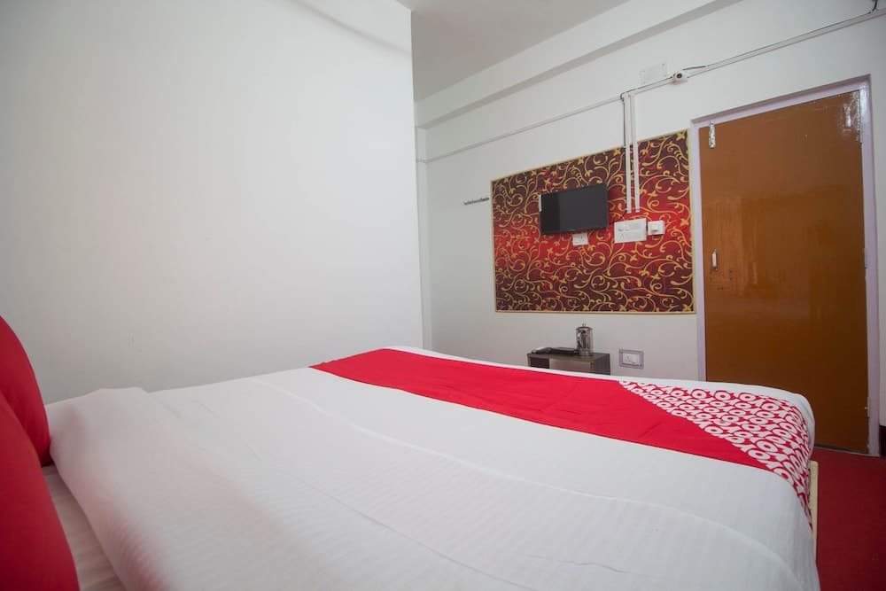 OYO 12992 Prince lodge