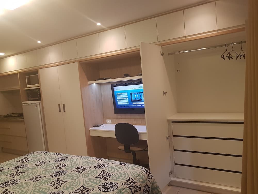 Charming Furnished Studio Flat