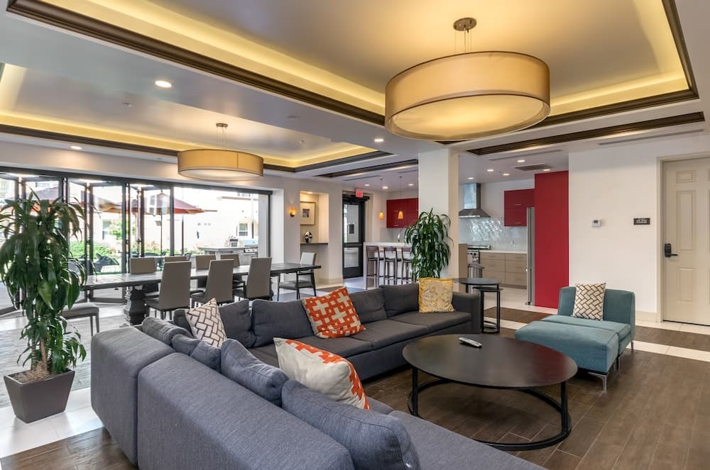 Bluebird Suites in Silicon Valley