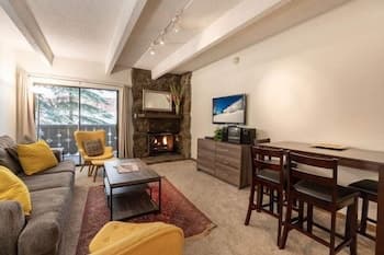 Vail Village condo walking distance to Gondola by RedAwning