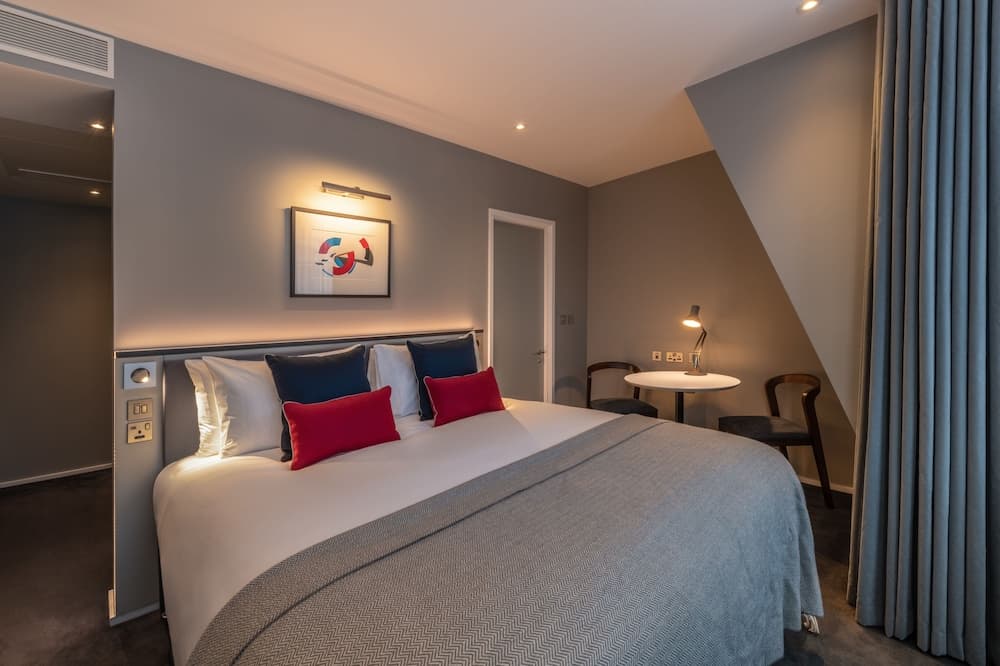 The Resident Covent Garden