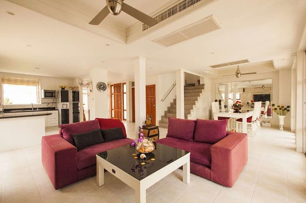 Samui Smile House Villa-3 Bedrooms With Private Pool