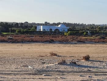 Yasmine Maamoura Beach