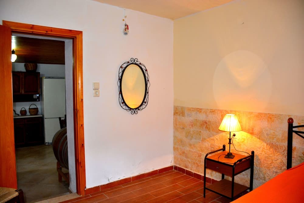 Luxury Apartment in Eleftherna Amitor