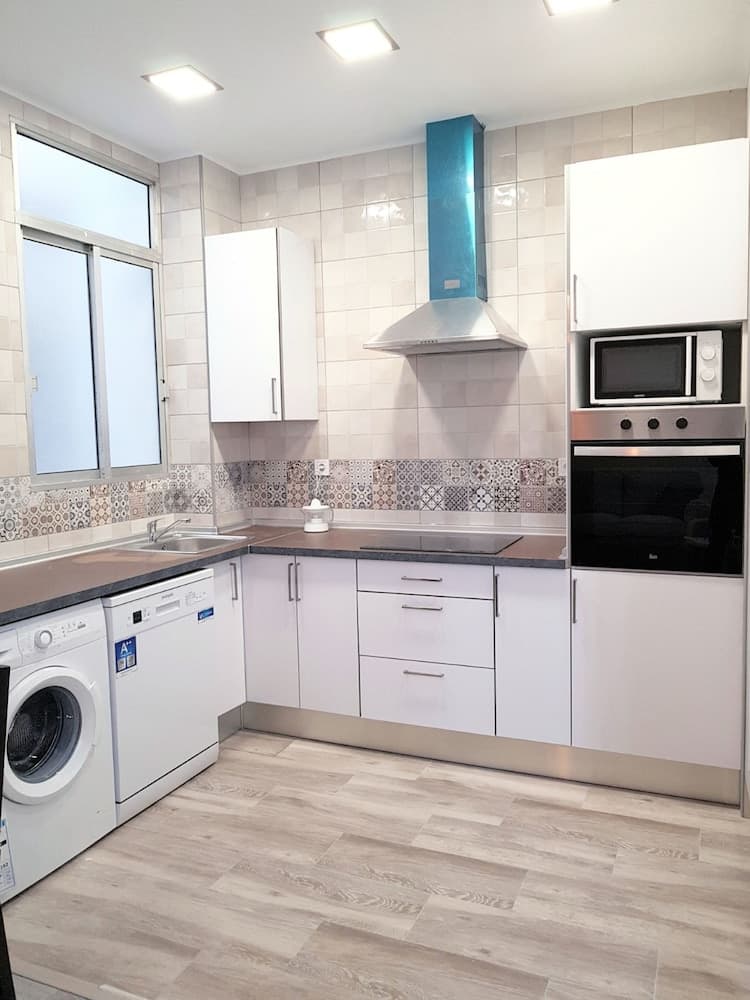 Apartamento Pintor Salvador Abril