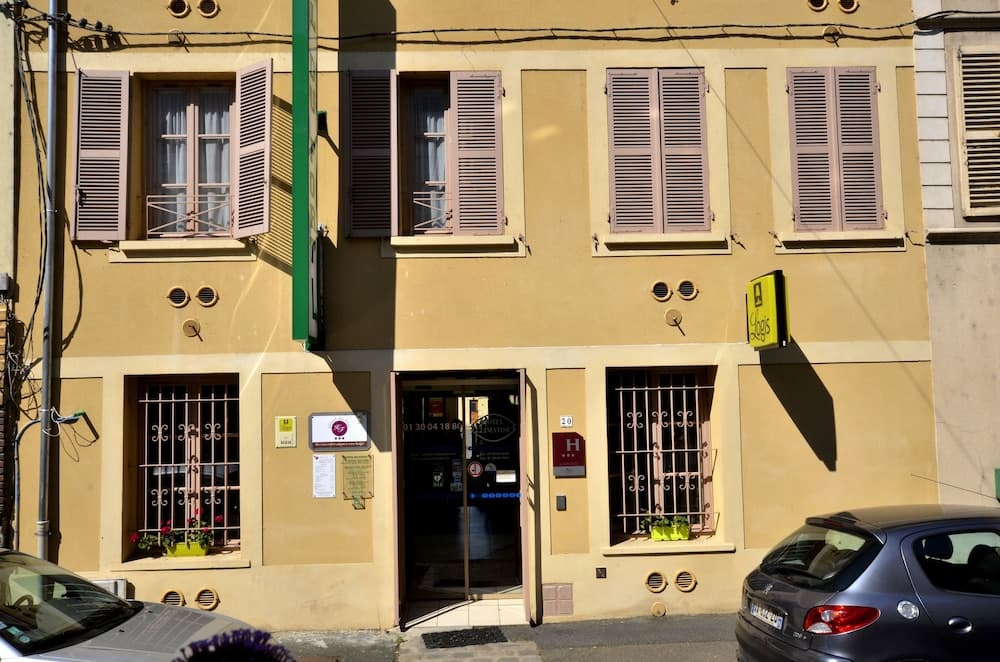 hotel image