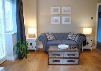 Elizabeth Court House